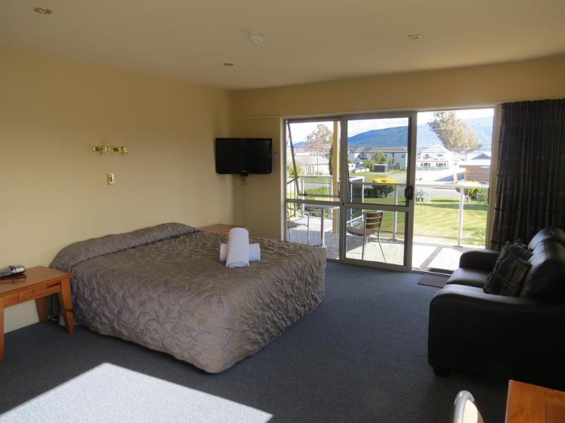 تي أناو Alpine View Motel المظهر الخارجي الصورة